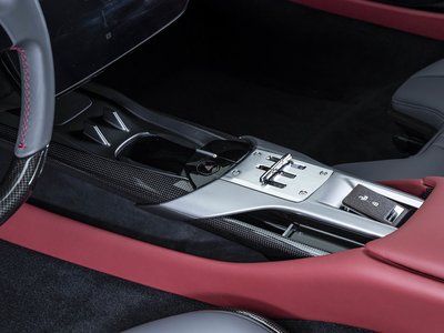 صورة 16 لـ 2025 Ferrari 12 CILINDRI