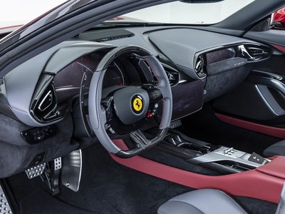 صورة 13 لـ 2025 Ferrari 12 CILINDRI