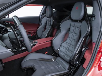 صورة 11 لـ 2025 Ferrari 12 CILINDRI