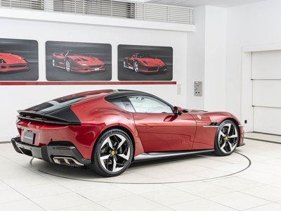 صورة 5 لـ 2025 Ferrari 12 CILINDRI