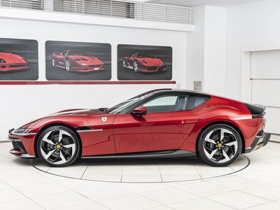 صورة 8 لـ 2025 Ferrari 12 CILINDRI