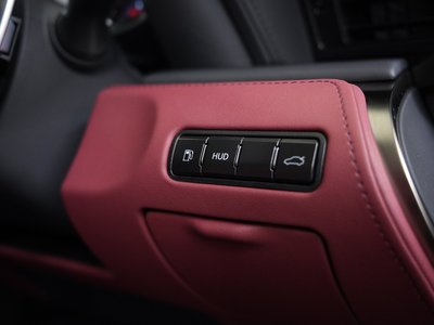 2023 Lexus LC thumbnail 35