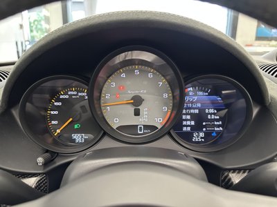 2025 Porsche 718 SPYDER photo 11