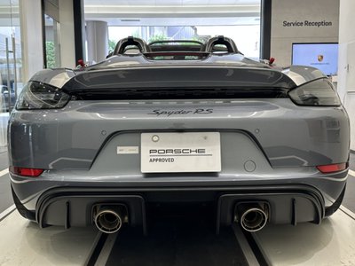 2025 Porsche 718 SPYDER photo 5