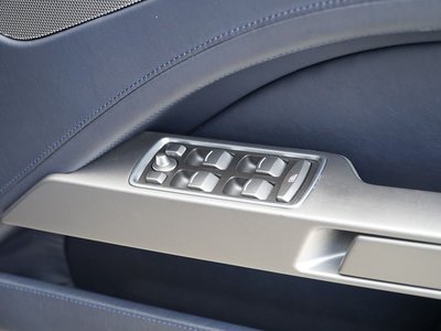 صورة مصغرة 42 لـ 2016 Aston Martin RAPIDE