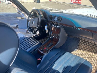 صورة 5 لـ 1986 Mercedes-BENZ SL
