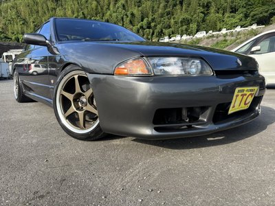 1993 Nissan SKYLINE photo 1