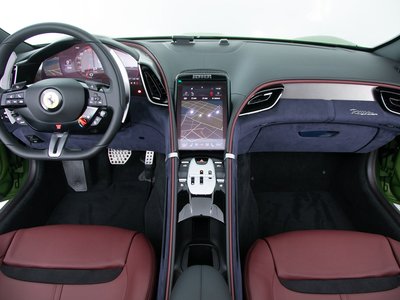 صورة 3 لـ 2026 Ferrari ROMA SPIDER