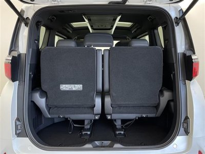2025 Toyota ALPHARD — фото 29