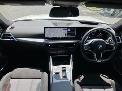 2025 BMW I4 — фото 10