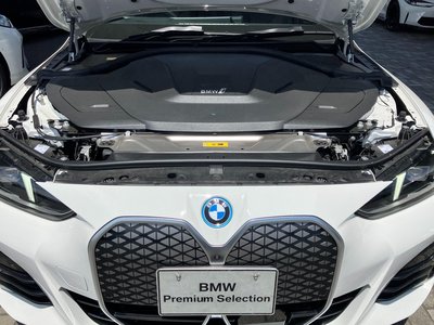 2025 BMW I4 — фото 9