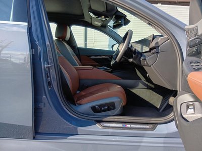 2025 BMW 5 SERIES thumbnail 21