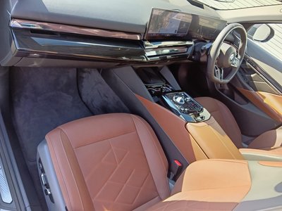 2025 BMW 5 SERIES photo 12