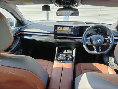 2025 BMW 5 SERIES thumbnail 51