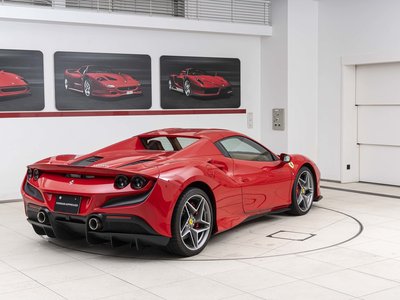2022 Ferrari F8 SPIDER — фото 10