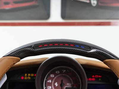 2022 Ferrari F8 SPIDER — фото 15