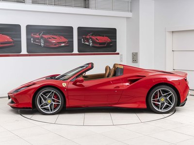 2022 Ferrari F8 SPIDER — фото 8