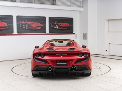 2022 Ferrari F8 SPIDER — фото 6