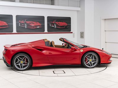 2022 Ferrari F8 SPIDER — фото 4