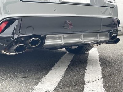 2023 Lexus IS thumbnail 39