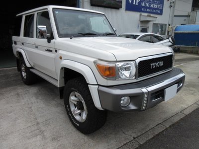 2015 Toyota LAND CRUISER 70 — фото 5