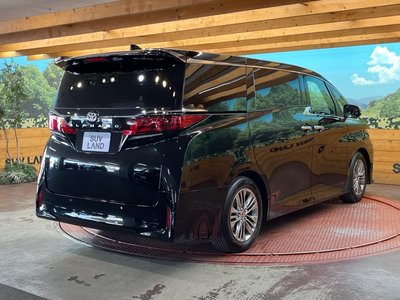 2024 Toyota ALPHARD — фото 17