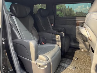 2024 Toyota ALPHARD — фото 9