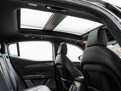 صورة مصغرة 7 لـ 2023 Maserati GRECALE