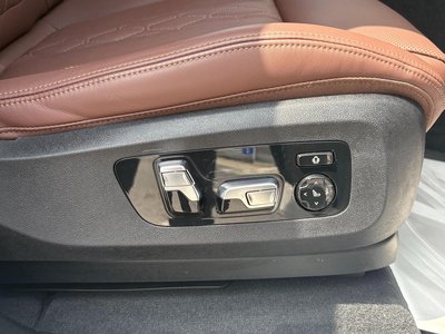 2026 BMW X5 thumbnail 30