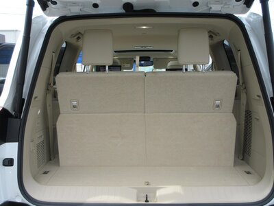 2023 Toyota LAND CRUISER 300 — фото 152