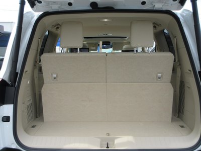 2023 Toyota LAND CRUISER 300 — фото 151