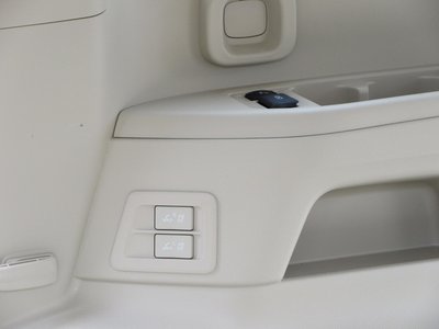 2023 Toyota LAND CRUISER 300 — фото 131