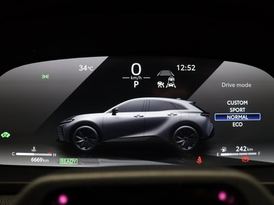 2025 Toyota CROWN SPORT thumbnail 65