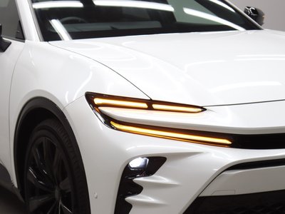 2025 Toyota CROWN SPORT thumbnail 19