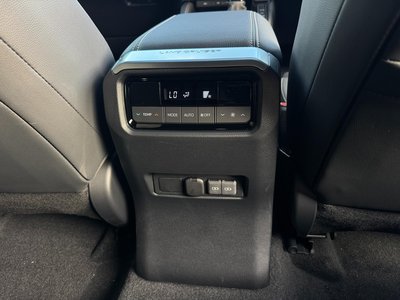 2025 Toyota LAND CRUISER 250 照片 75