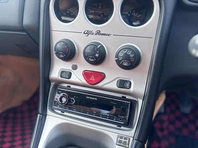 2001 ALFA Romeo ALFA SPIDER — миниатюра 39