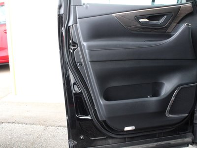 صورة مصغرة 32 لـ 2023 Toyota ALPHARD