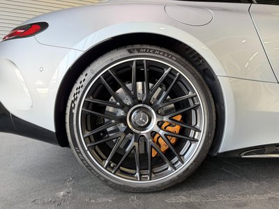 2025 Mercedes-BENZ GT AMG — фото 9