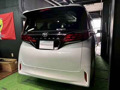 2026 Toyota ALPHARD — фото 17