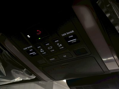 2026 Toyota ALPHARD — фото 8