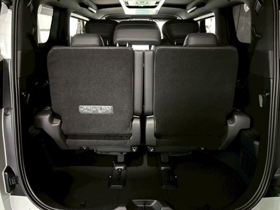 2026 Toyota ALPHARD — фото 20