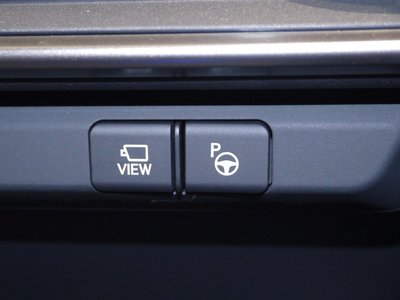 2023 Lexus RZ — фото 11