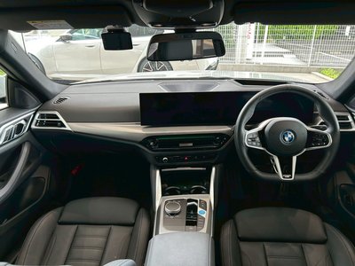 2025 BMW I4 — фото 4