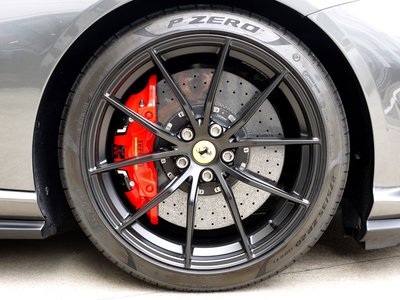 2022 Ferrari 812 GTS 照片 11