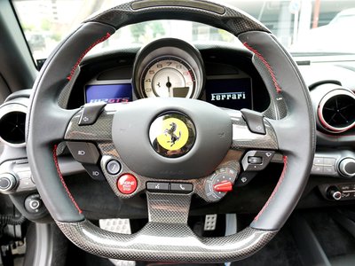 2022 Ferrari 812 GTS 照片 15
