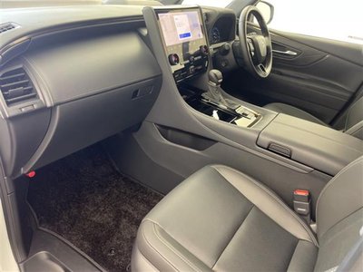 صورة 28 لـ 2025 Toyota ALPHARD