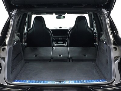 2025 Porsche CAYENNE thumbnail 30