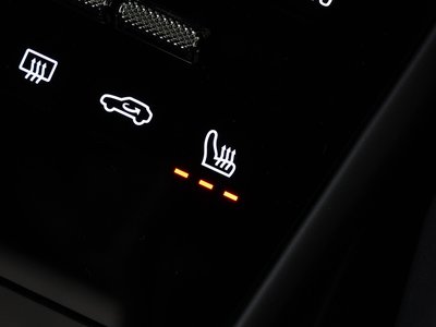 2025 Porsche CAYENNE thumbnail 63
