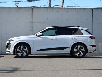 صورة 4 لـ 2025 AUDI Q6 E-TRON