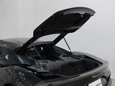 2022 Maserati MC20 photo 13